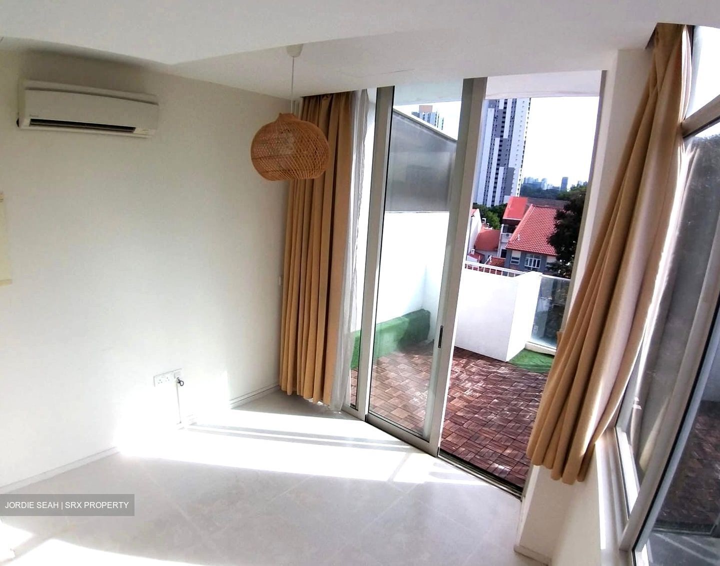 Urban Lofts (D8), Apartment #575726291